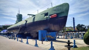 Monumen Kapal Selam, Rental Mobil Surabaya 24 Jam Nonstop