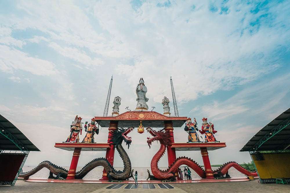 Sanggar Agung Surabaya, sewa mobil surabaya