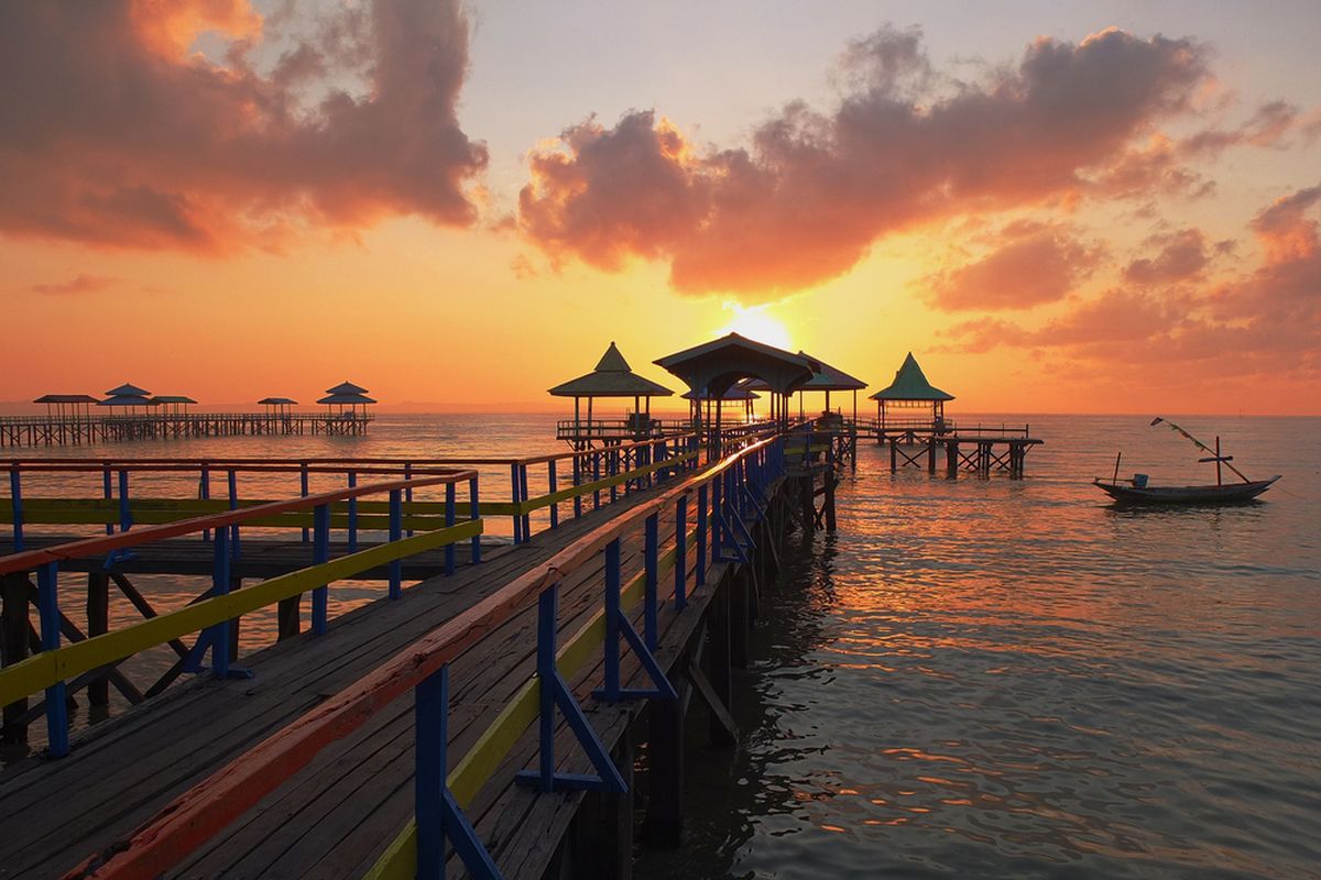 pantai kenjerran, rental mobil pajero