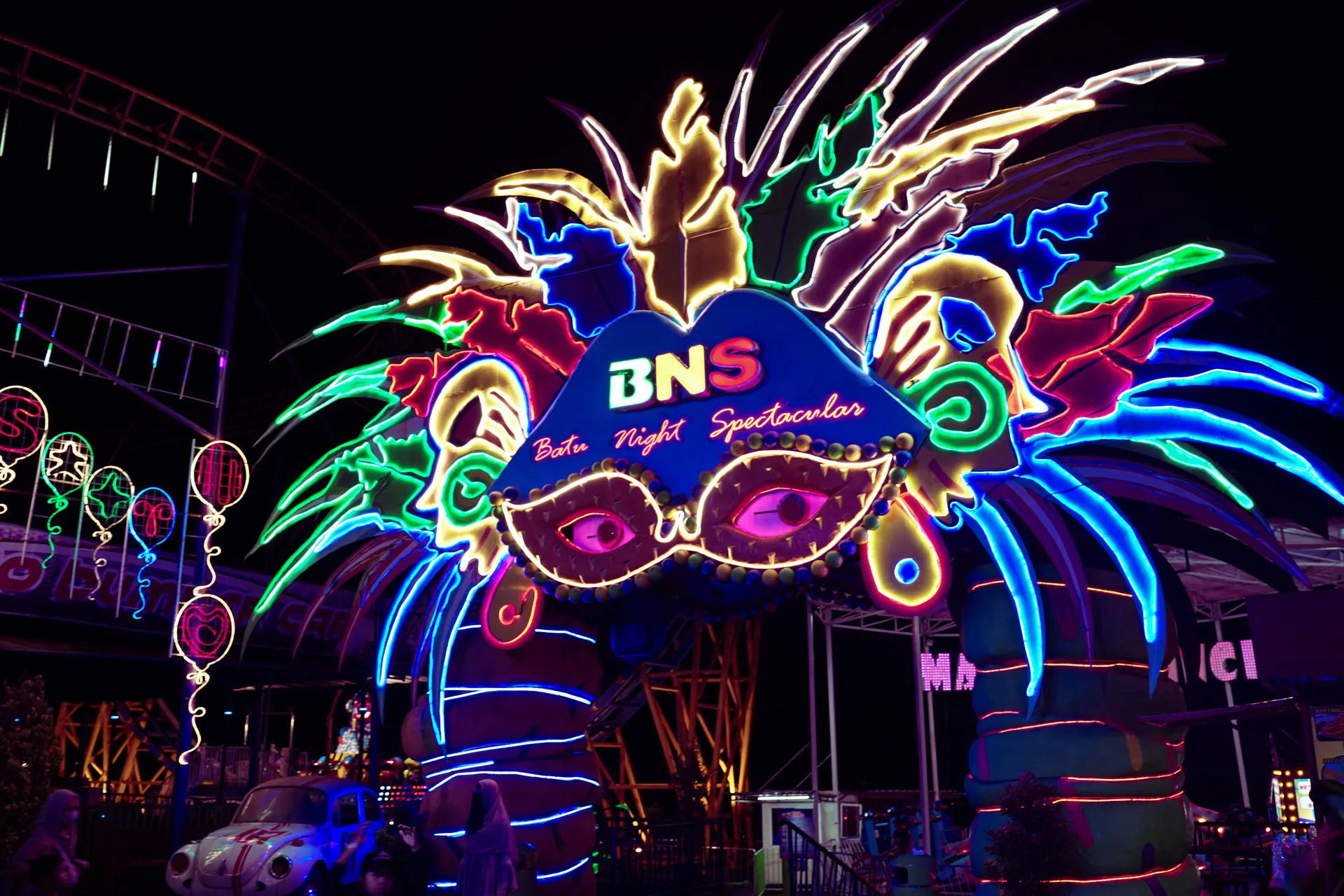 batu night, sewa mobil Fortuner Malang